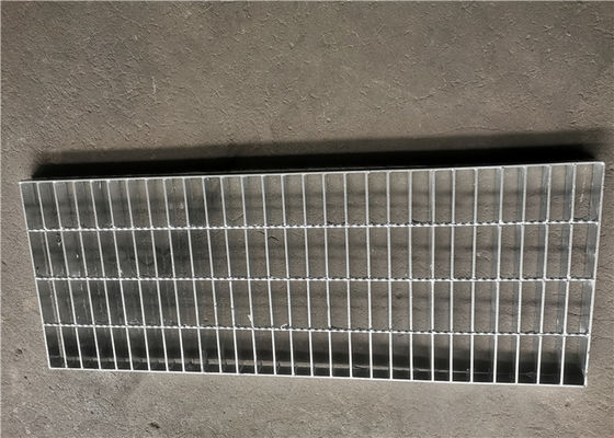 Die Ozean-Erdöl-Plattform galvanisierte den Boden, der 6mm starken Druck zugeschlossen zerreibt