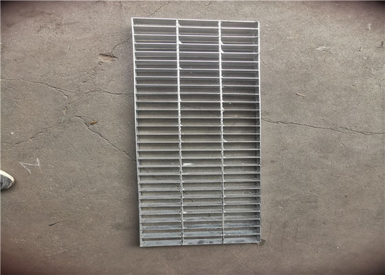 Baumaterial-Stahlfahrstraßen-Gitter, die 100X8mm elektrolytisches Polnisch zerreiben