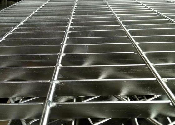 Galvanisierte Stange des Edelstahl-316, die nicht brennbare Metallgitterplattform zerreibt