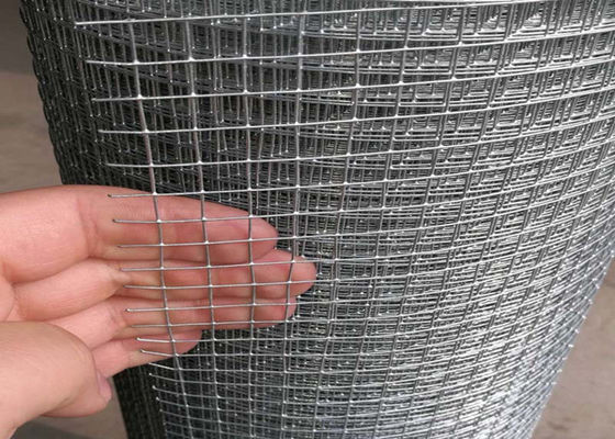 1.5*1.5cm geschweißter Draht Mesh Fence 4x8 schweißte Draht-Platten für Hühnerstall