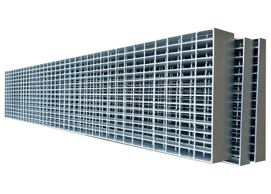 Die Aluminiumedelstahl-Stange, die Pulver des Grad-Q325 zerreibt, beschichtete