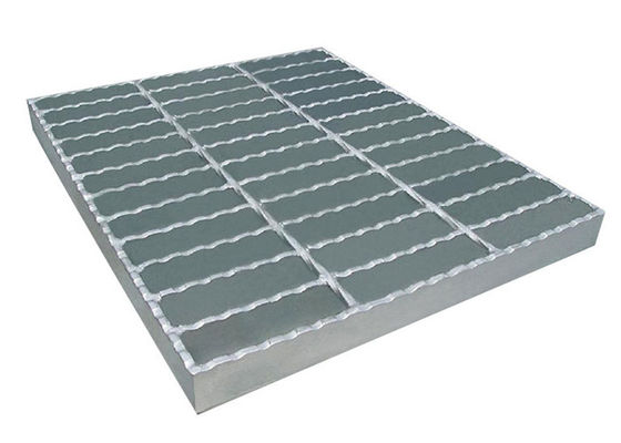 30*100mm galvanisierten geschweißten Stahlgitter-Metallgitter-Gehweg im Freien