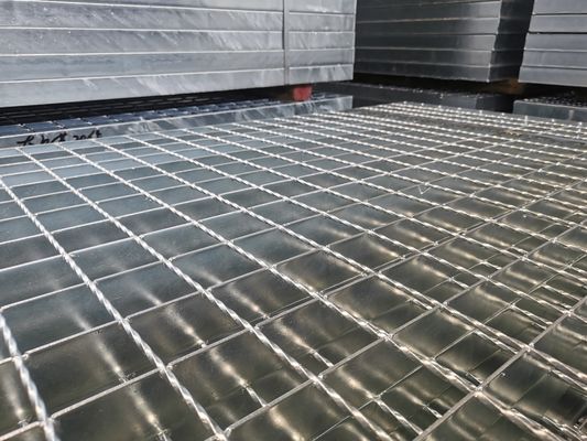 Kohlenstoffstahl-Stange SGS galvanisierte die industrielle gezackte, die heißes Bad zerreibt