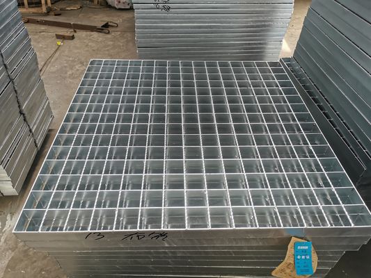 32x3mm galvanisierten das kratzende Platten-Stahlgesenk, das für Fahrstraßen-Gehweg zugeschlossen wurde