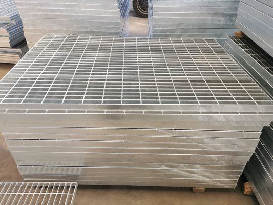 Rostfreie leichte Treppen-Schritt-kratzende Stahlwärmeableitung