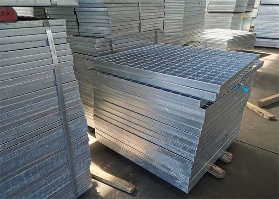Chemiefabrik-heißes Bad galvanisierte den Stahl, der 1m gezacktes Blatt zerreibt