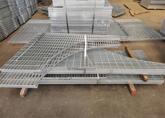 Heißes Bad galvanisierte die Stahlfahrstraßen-Gitter, die 25*3mm kundengebundene Form zerreiben