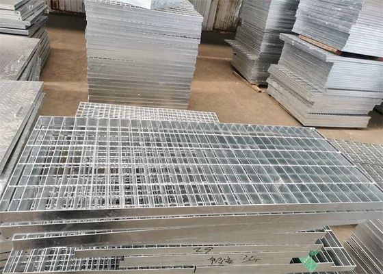 Galvanisierte Fahrstraße des Gleiter-Q235 Beweis zerreibt helle Struktur 32x5mm