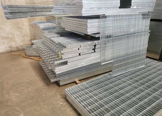 Breite des Antikorrosions-Stahlfahrstraßen-Gitter-1250mm für Chemiefabriken