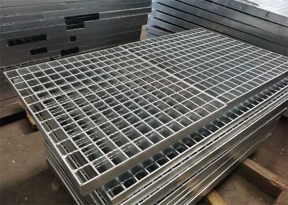 Galvanisierte Fahrstraße des Gleiter-Q235 Beweis zerreibt helle Struktur 32x5mm