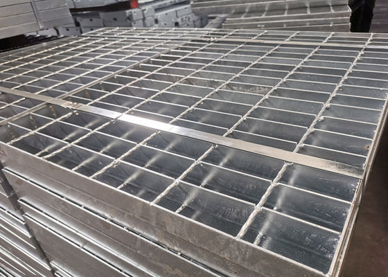 Antigleiter-Stahl galvanisierte Fahrstraßen-Gitter Q195 für Chemiefabrik-Plattform