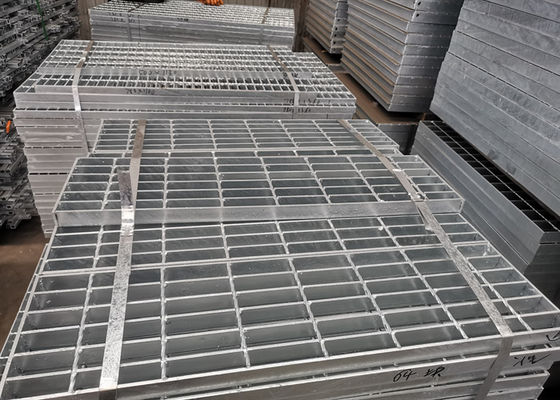 Galvanisiertes Stangen-Gitter 90mm des Edelstahl-304 für pharmazeutische Speicherplattform