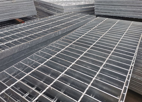5mm starke Aluminiumbrücke, die 65mm galvanisierte Fahrstraßen-Gitter zerreibt