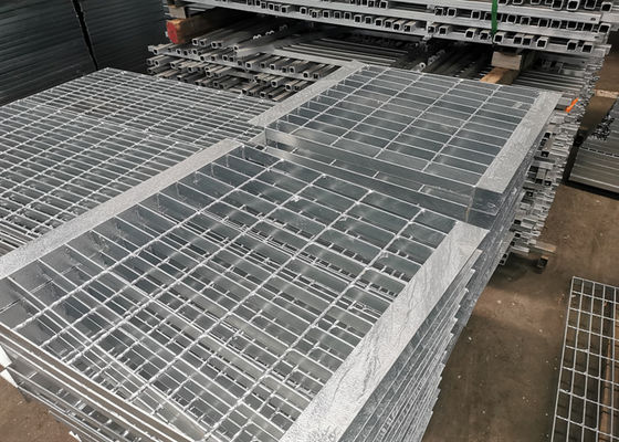 Hochfester Gleiter-Stahlbeweis galvanisierte Gehweg-Masche der Plattform-kratzender 100mm