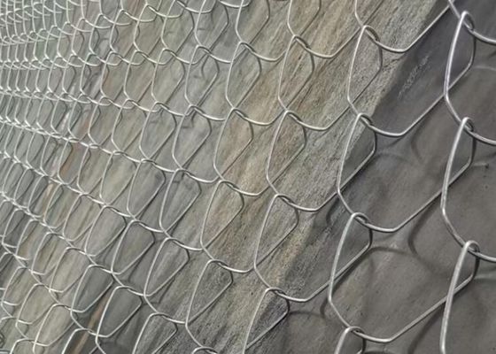 Breite 75X75mm Sport-Spielplatz-Garten-Diamond Chain Link Fences 20m