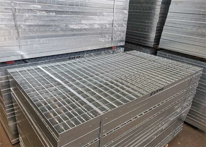 Stahlfahrstraße zerreibt der silberne Farbeiso9001 Gitter für Straßen-Überführung
